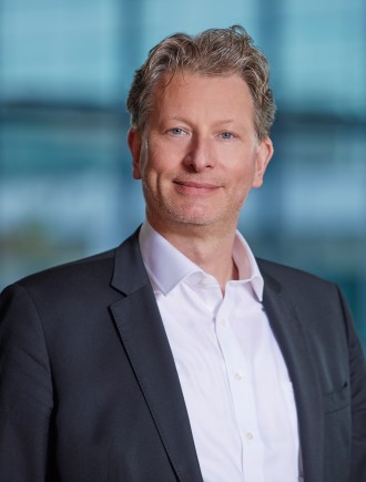 Portrait Kristian Jarmuschek, Vorsitzender des Beirats der art karlsruhe