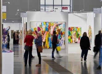 Successful start: art KARLSRUHE opens with a new concept